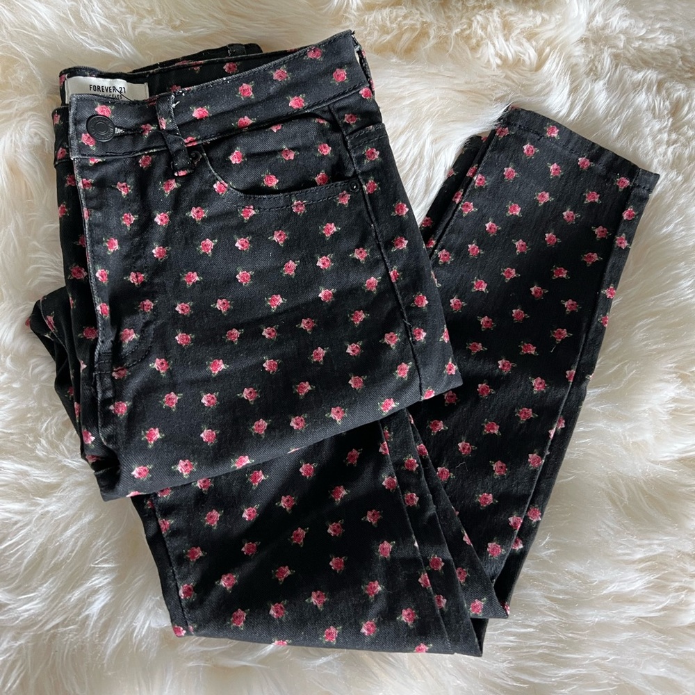 Forever 21 Jeans Size 25